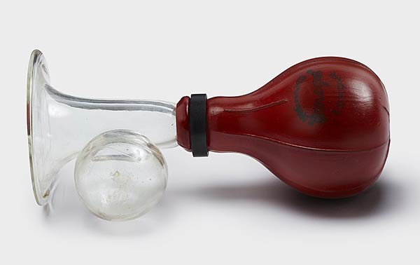 خرید شیردوش دستی از داروخانه