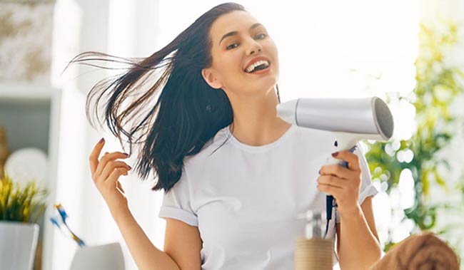 تاثیر حرارت سشوار روی ریزش مو