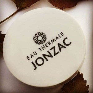 کرم پودر ب ب کامپکت ژونزک | ضد آفتاب فشرده رنگی شماره 1 لایت با SPF50