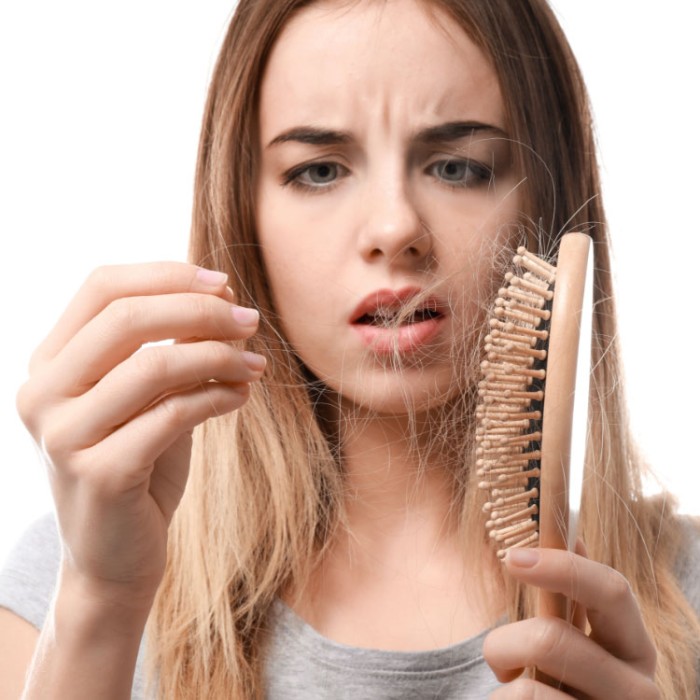 عوامل ریزش مو و معرفی بهترین مکمل برای ریزش و تقویت مو