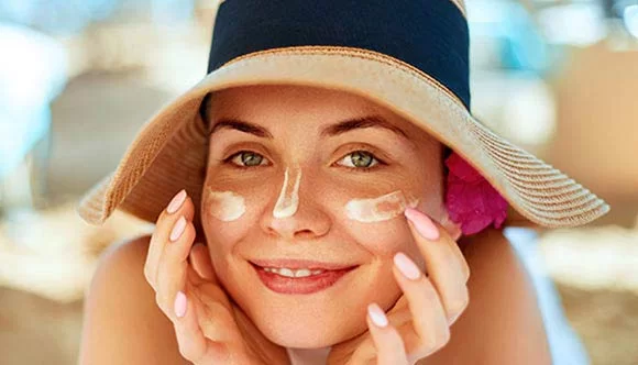 کرم مرطوب کننده و نرم کننده دکتر ژیلا
