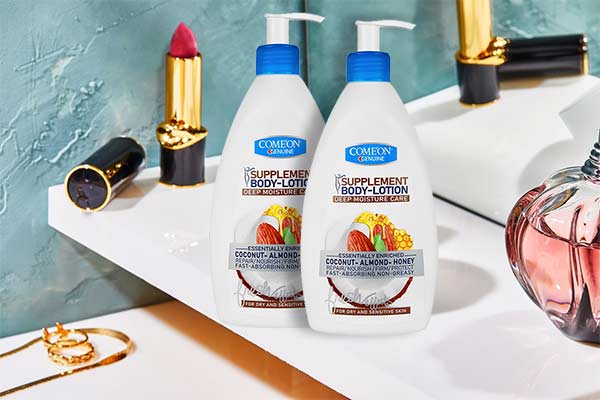 لوسیون بدن مرطوب کننده نارگیل کامان پوست خشک و حساس